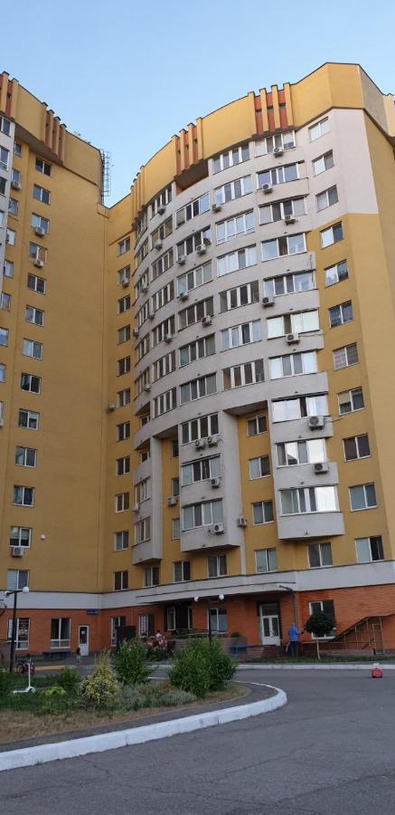 Apartament Near Dnieper Apartment Cherkasy Exterior photo