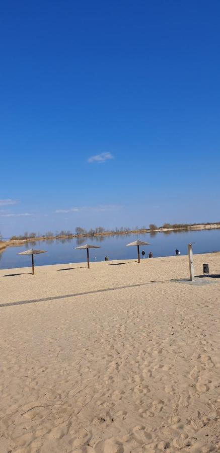 Apartament Near Dnieper Cherkasy Exterior photo